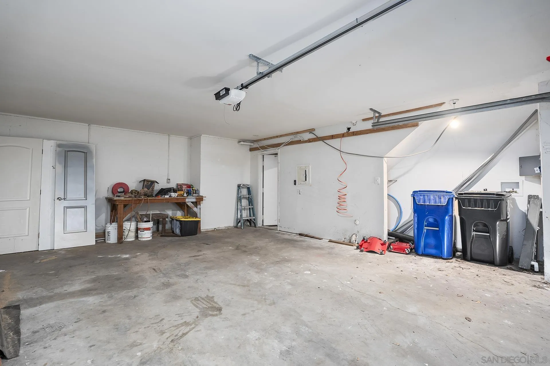 https://cdn.realtyfeed.com/cdn/127/260012022/d4fb3c778882d87a427973da532f5c7c.webp