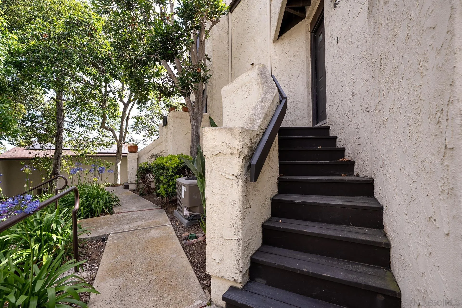 https://cdn.realtyfeed.com/cdn/127/260012022/fc03156be4c4ea47be7a717eb33a6fa2.webp