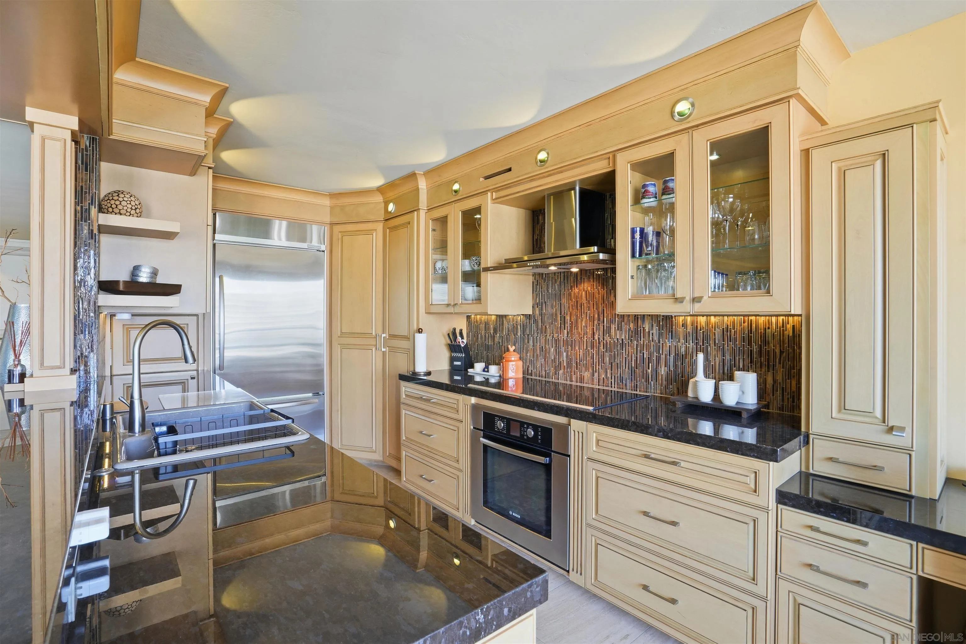 Photo #10: 260012024 Listing: Photo #10