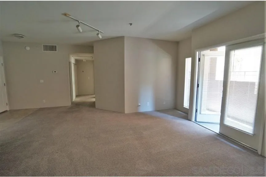 https://cdn.realtyfeed.com/cdn/127/260012025/96e0eac878db402261a7c92efe89a0ad.webp
