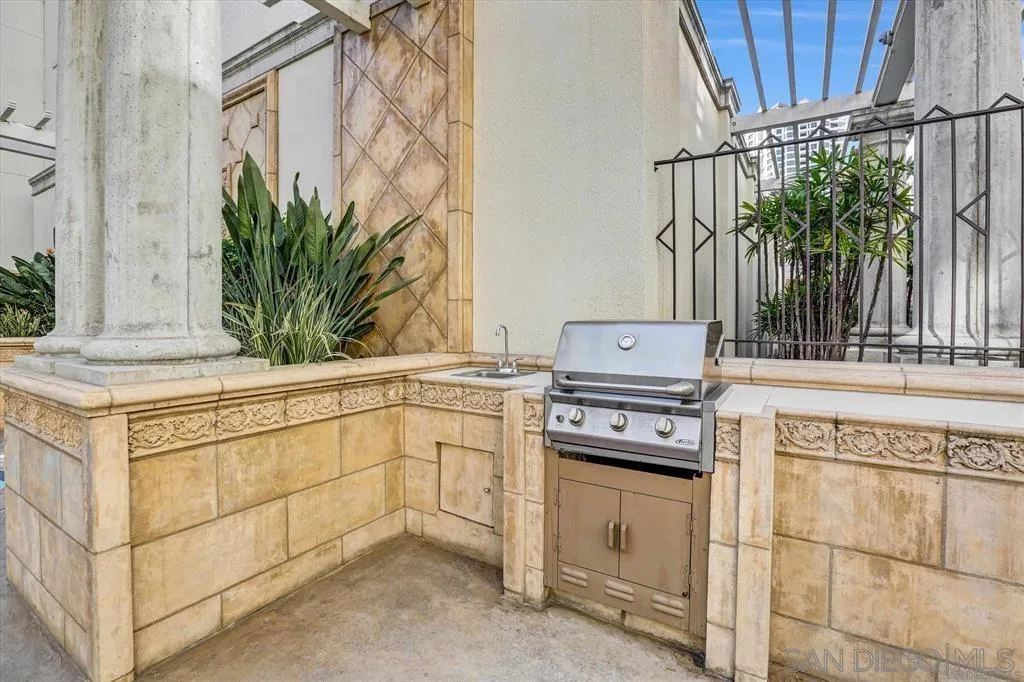 https://cdn.realtyfeed.com/cdn/127/260012025/f96eec642417814ebb632a7e7fe84565.webp