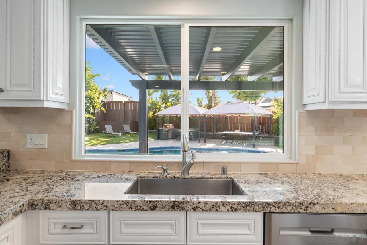 https://cdn.realtyfeed.com/cdn/127/260012027/40fae87c2a64f82ae4f99114f4000581.webp