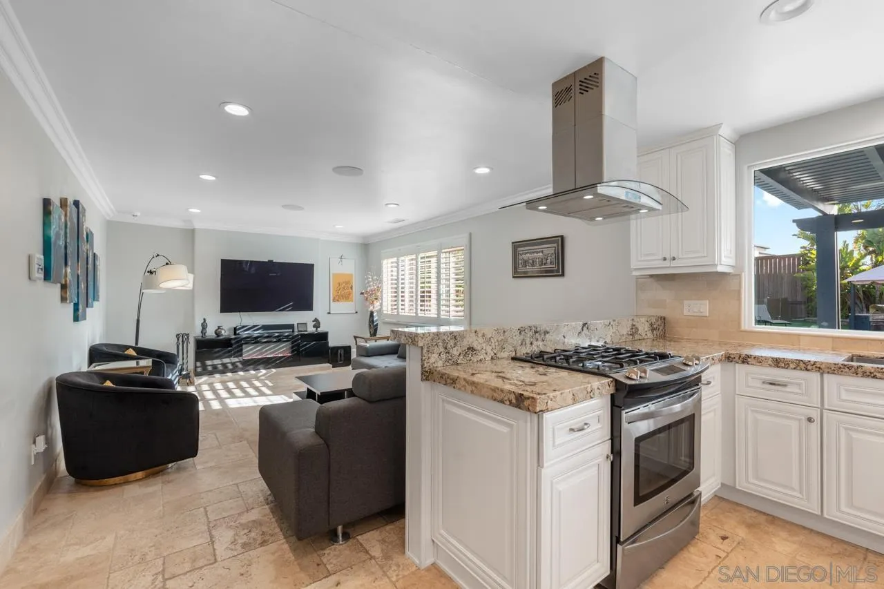 https://cdn.realtyfeed.com/cdn/127/260012027/6372405c01c7201e02d6e70f2b3f43b0.webp