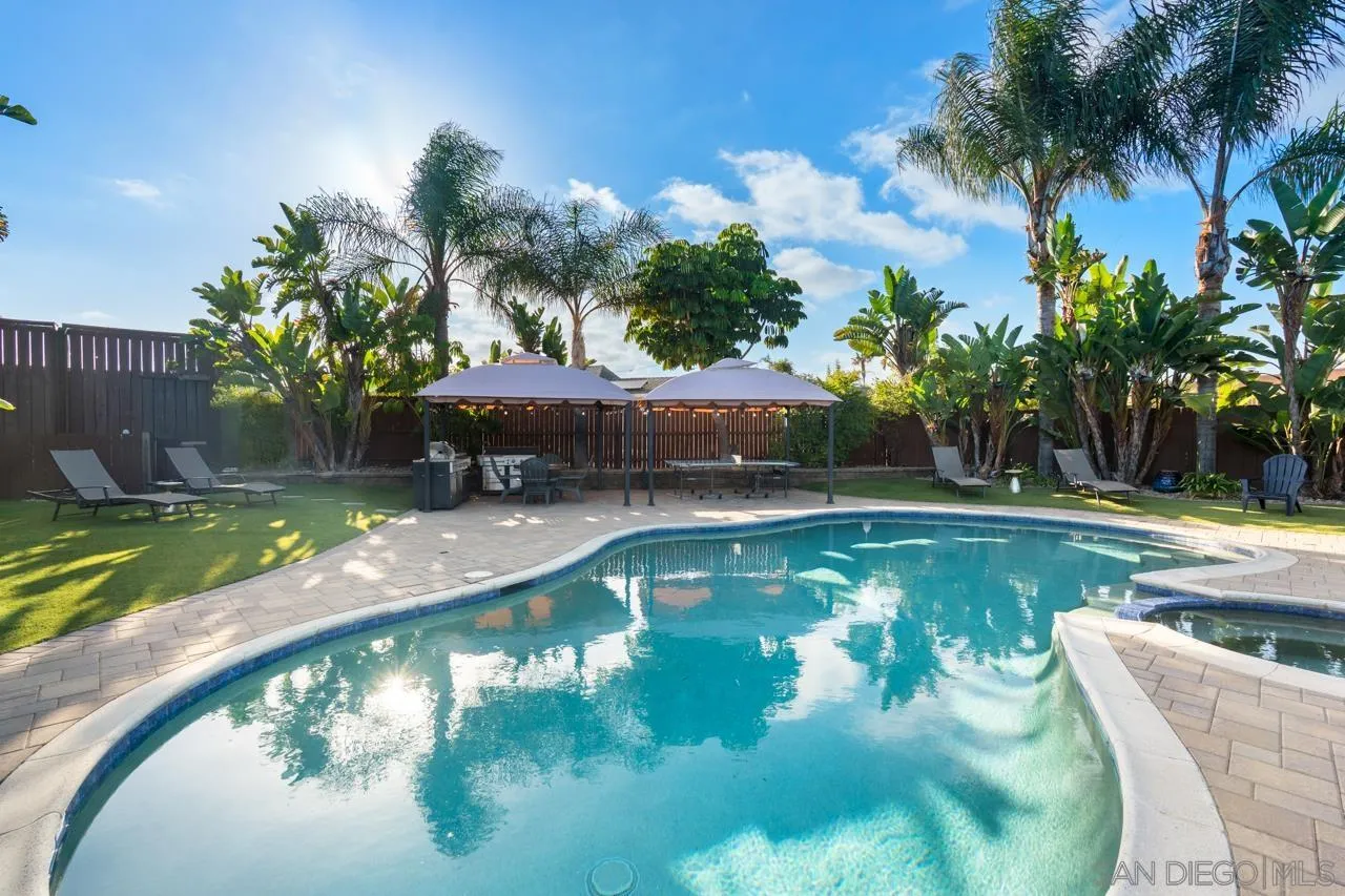 https://cdn.realtyfeed.com/cdn/127/260012027/bdd3f63207e10e45f25e8f108abe8cc5.webp