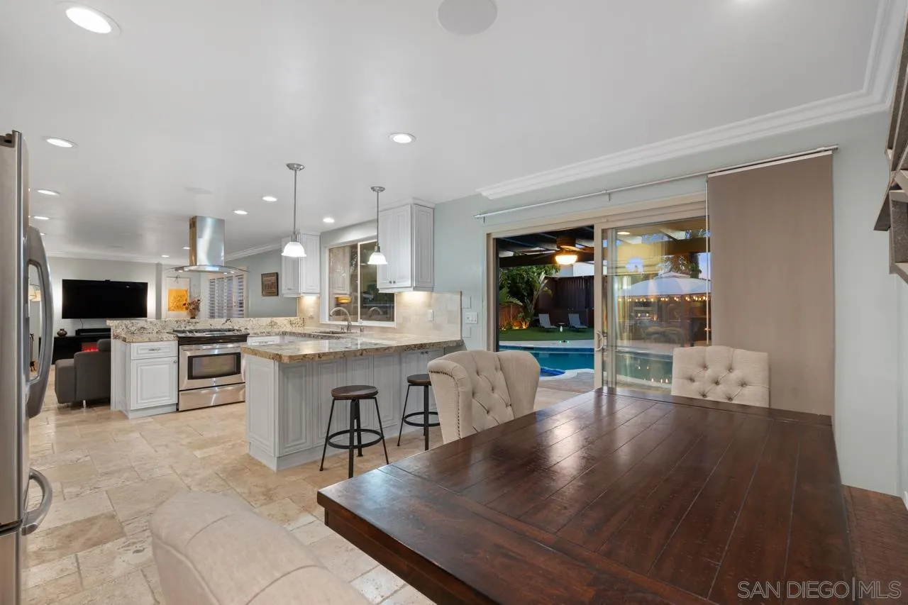 https://cdn.realtyfeed.com/cdn/127/260012027/c1c833f9817fa16d720b826e7e328837.webp