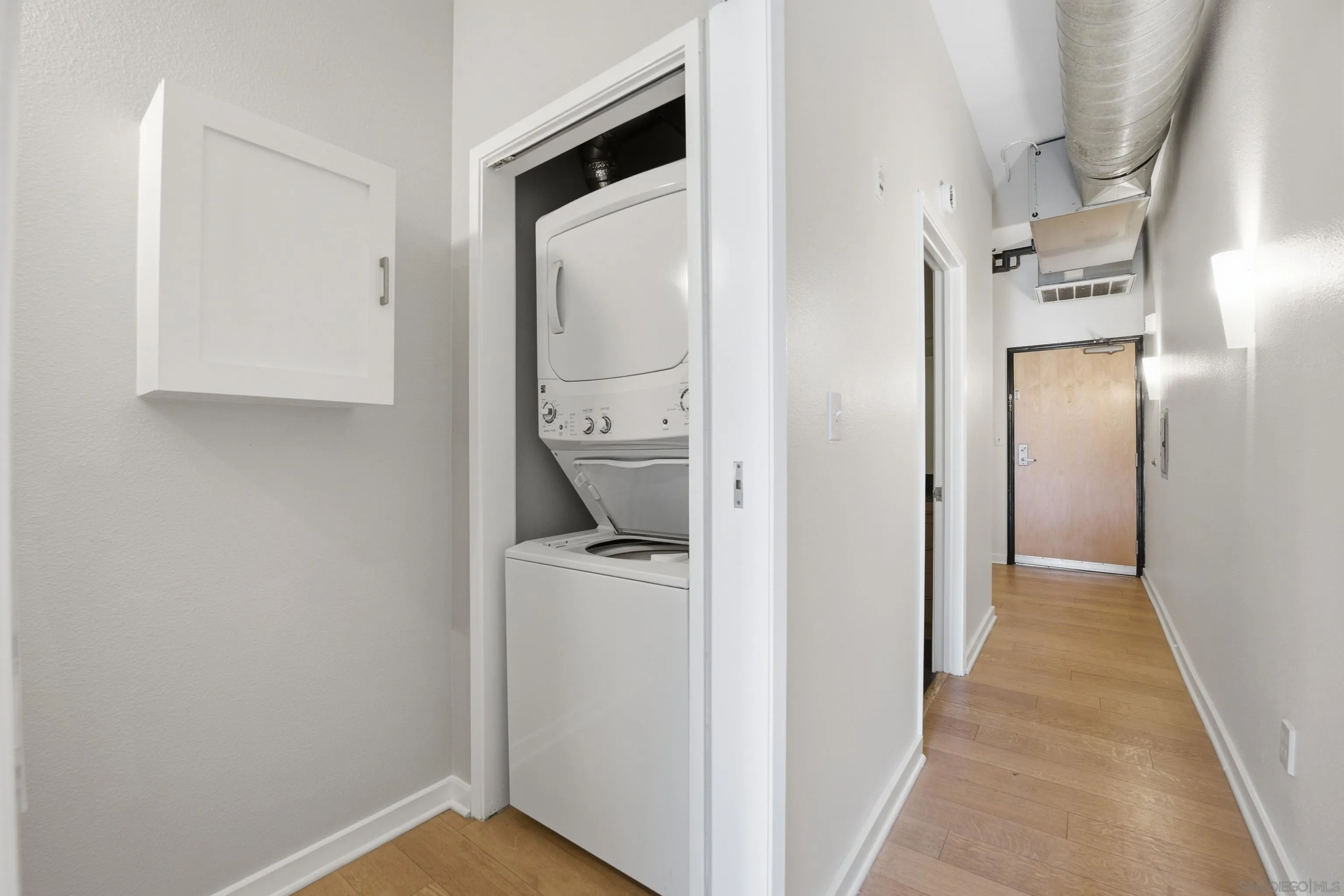 https://cdn.realtyfeed.com/cdn/127/260012030/eec9b640e8c239191c4de189f29ab3a3.webp