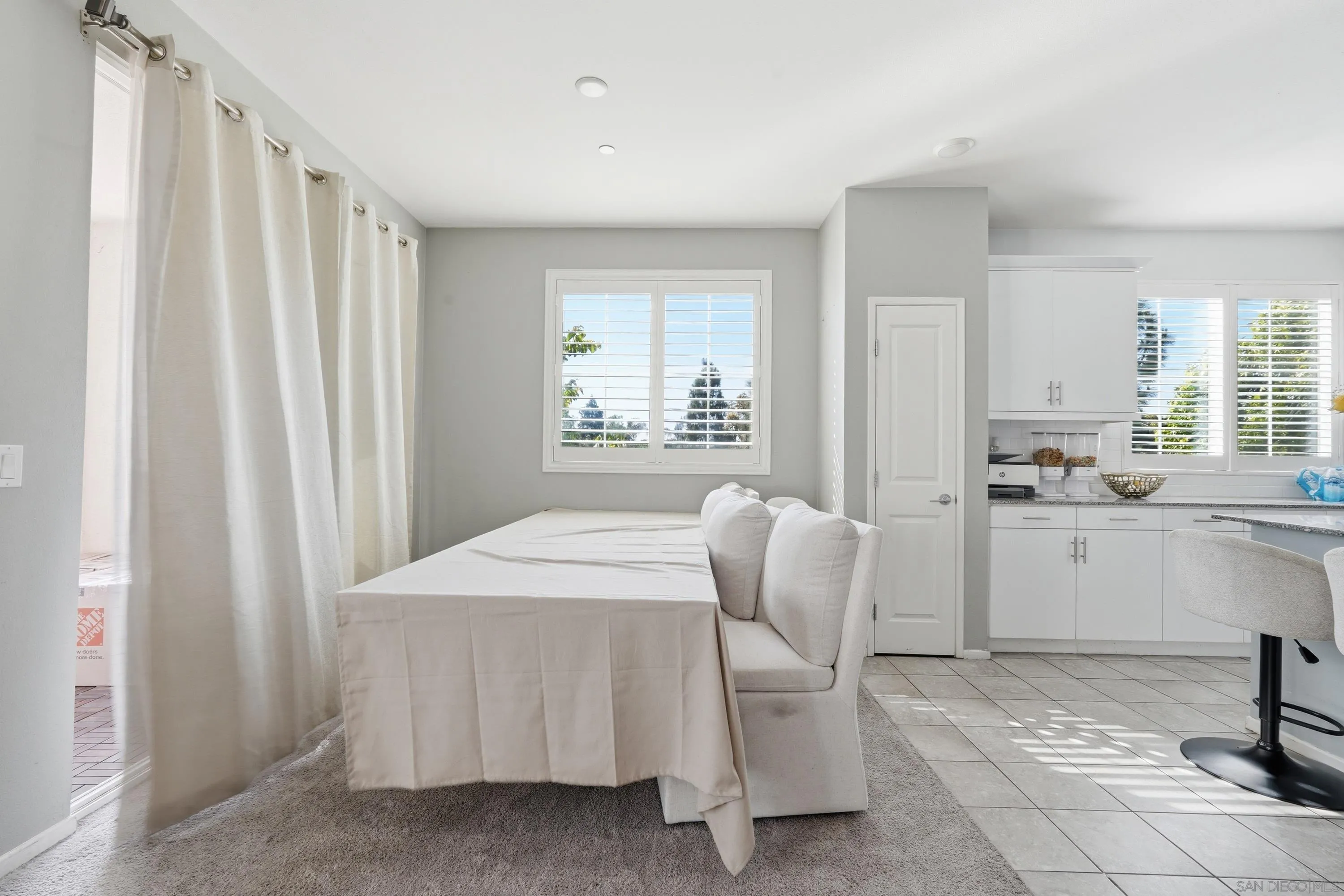 https://cdn.realtyfeed.com/cdn/127/260012033/055da714adb71d6a0cc6758cd87ed80e.webp