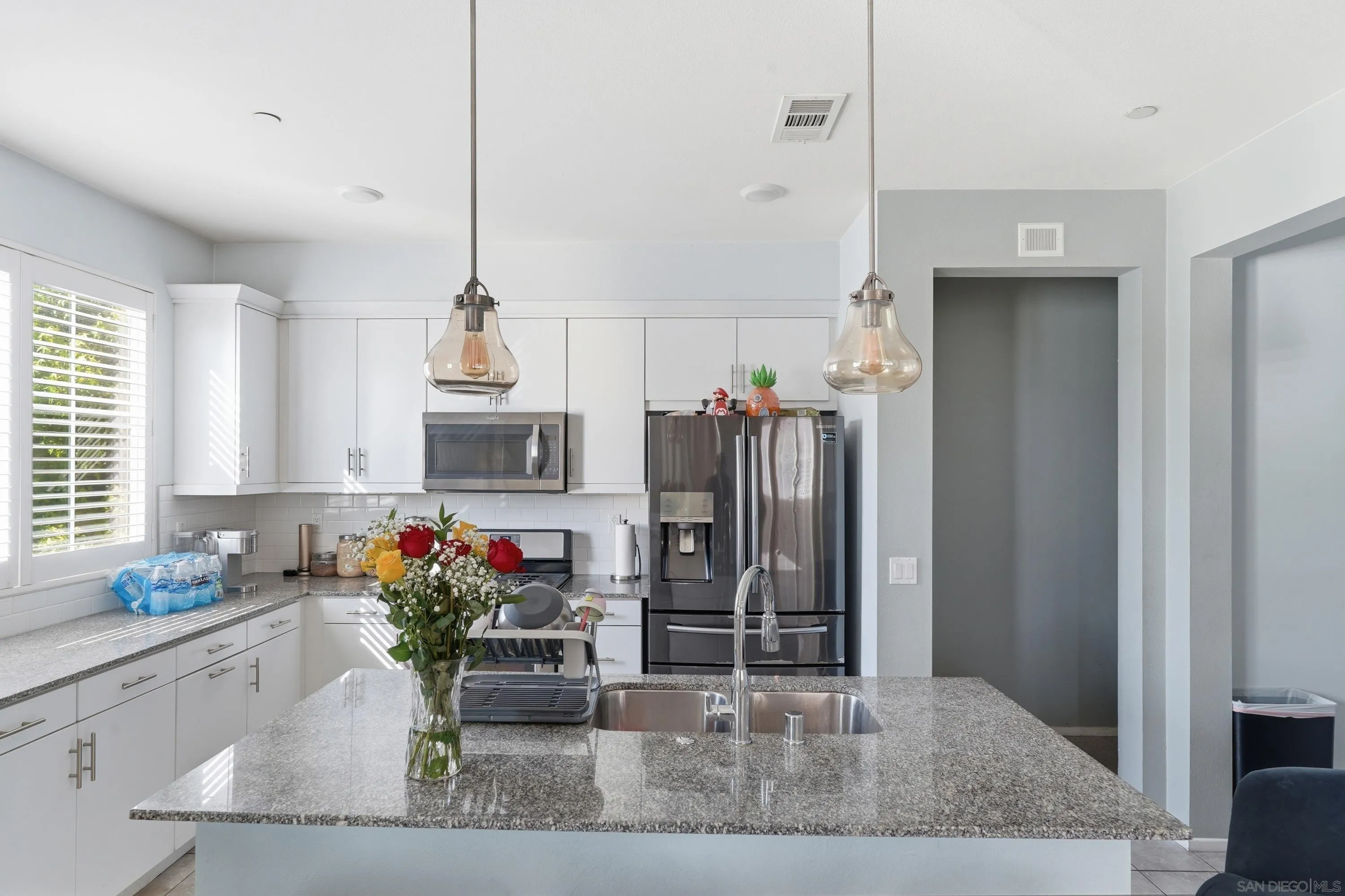 https://cdn.realtyfeed.com/cdn/127/260012033/103ac4d2dbeeaa77ae08aac3c85675a5.webp
