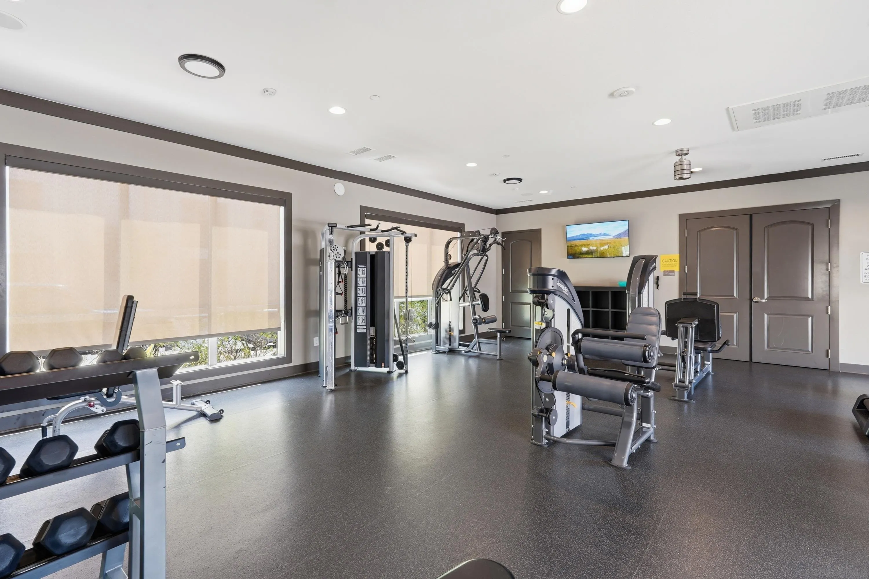 https://cdn.realtyfeed.com/cdn/127/260012033/fafbfc907fc247218f1b80806979f5df.webp