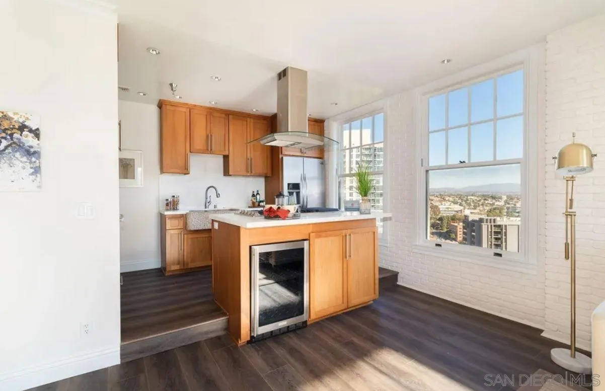 https://cdn.realtyfeed.com/cdn/127/260012038/814f9305c97a010cd4812c2498eab1ea.webp