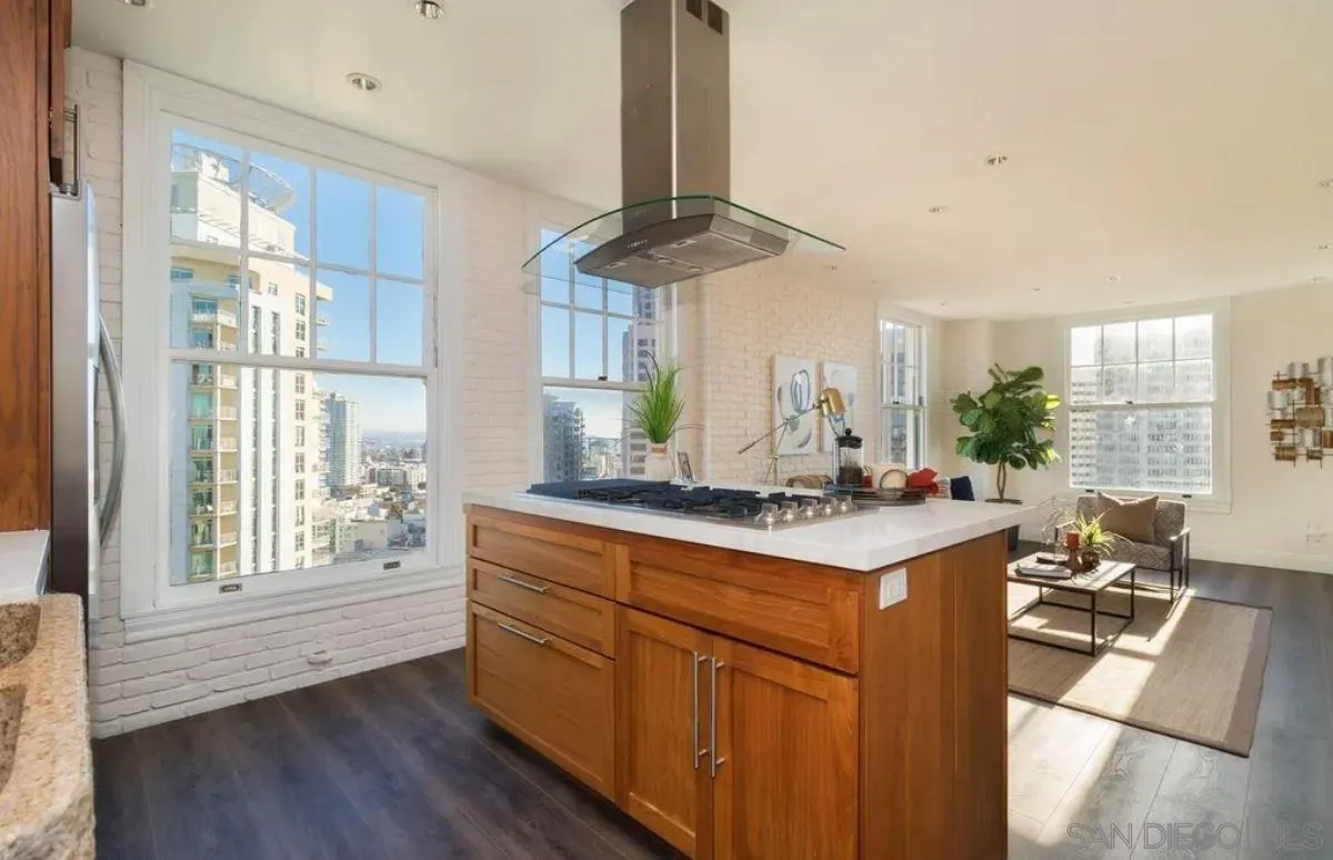 https://cdn.realtyfeed.com/cdn/127/260012038/d71c334b06e47d5c586cdd96831e03d0.webp