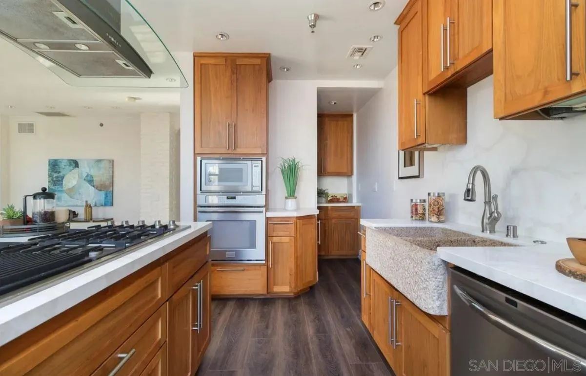 Photo #11: 260012038 Listing: Photo #11
