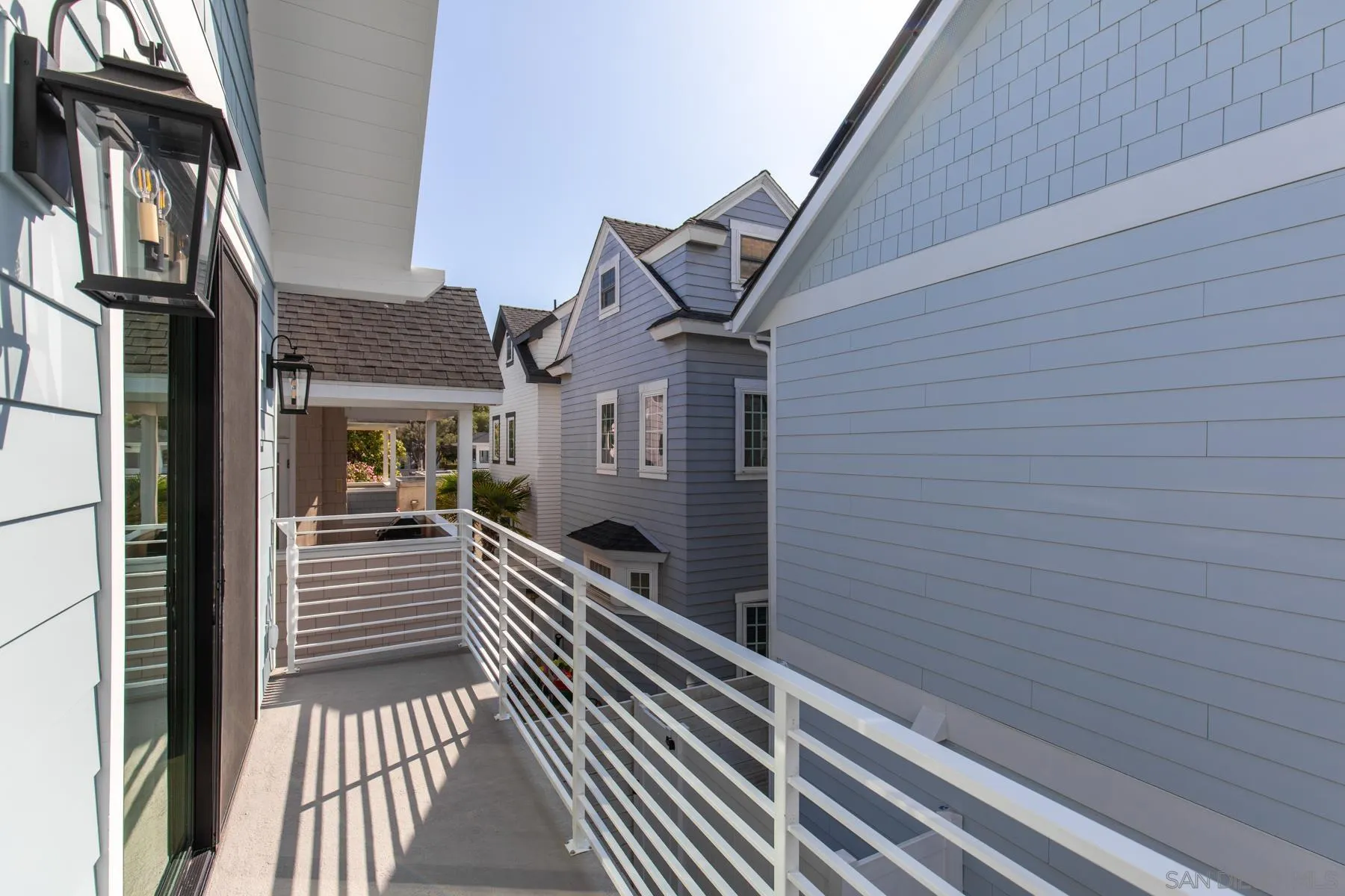 https://cdn.realtyfeed.com/cdn/127/260012043/15db638bb7dcff52a559f347bd5c2b69.webp