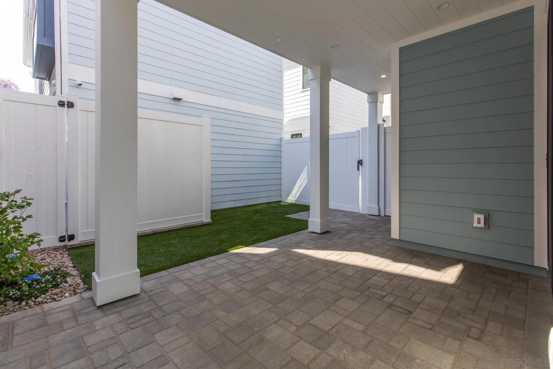 https://cdn.realtyfeed.com/cdn/127/260012043/347c6480019997c8c78a28bffeb5adc0.webp