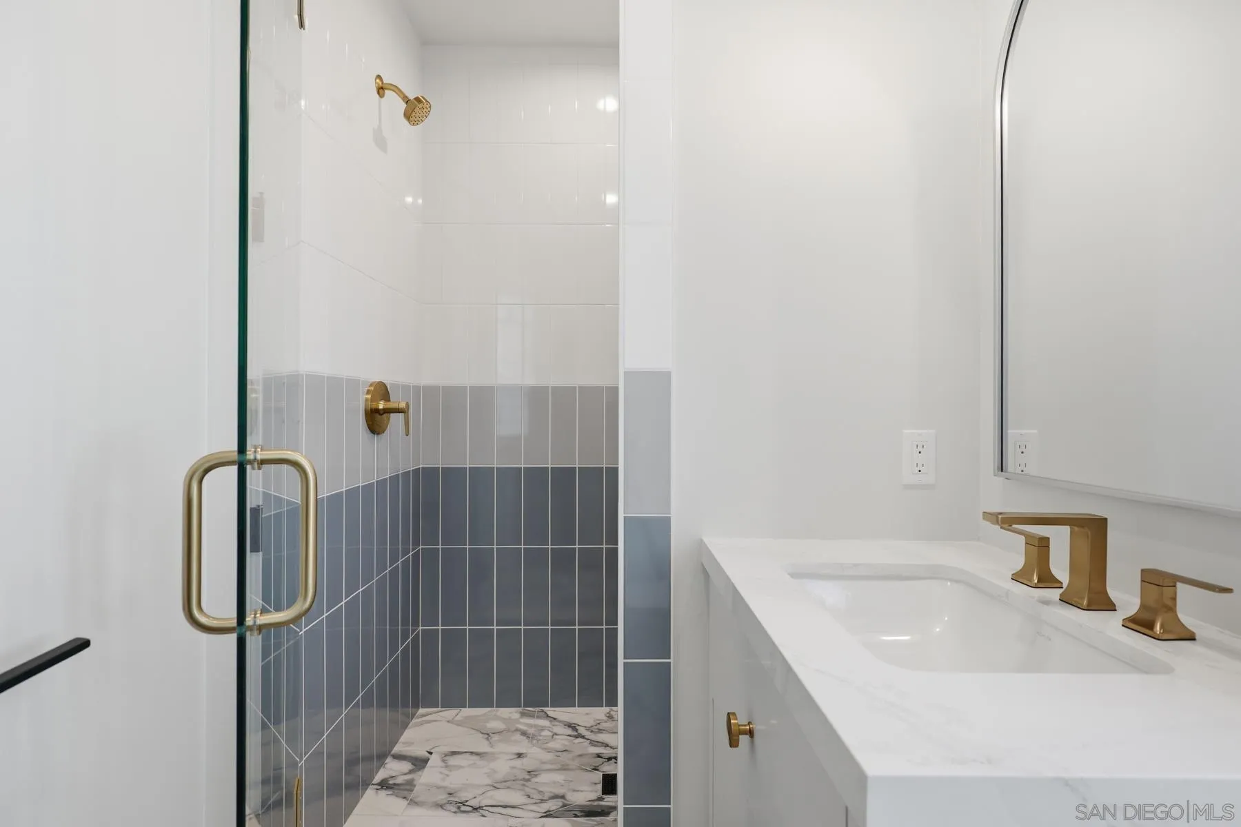 https://cdn.realtyfeed.com/cdn/127/260012043/76301bfe5625b5c962b14ec7278526d4.webp