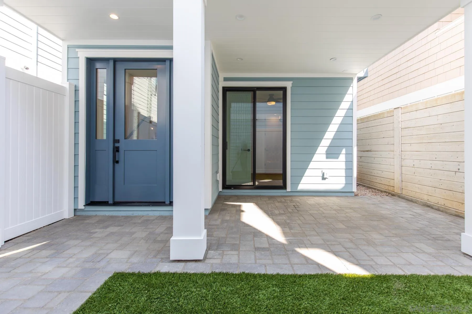 https://cdn.realtyfeed.com/cdn/127/260012043/8540d9e992ea69a1fd7bf1e229a0f985.webp