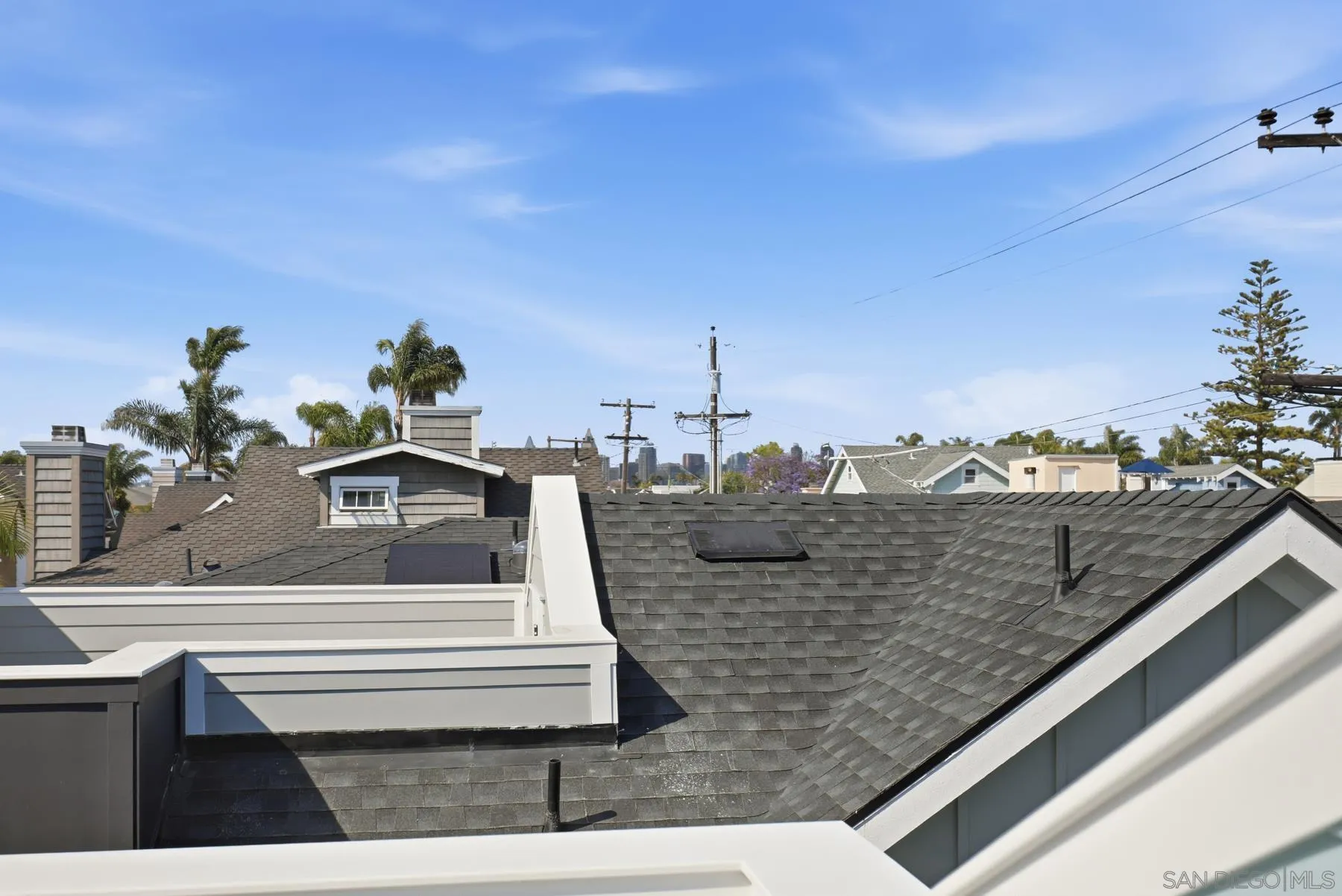 https://cdn.realtyfeed.com/cdn/127/260012043/bde01a49f7e2139a8f535a32743d277d.webp