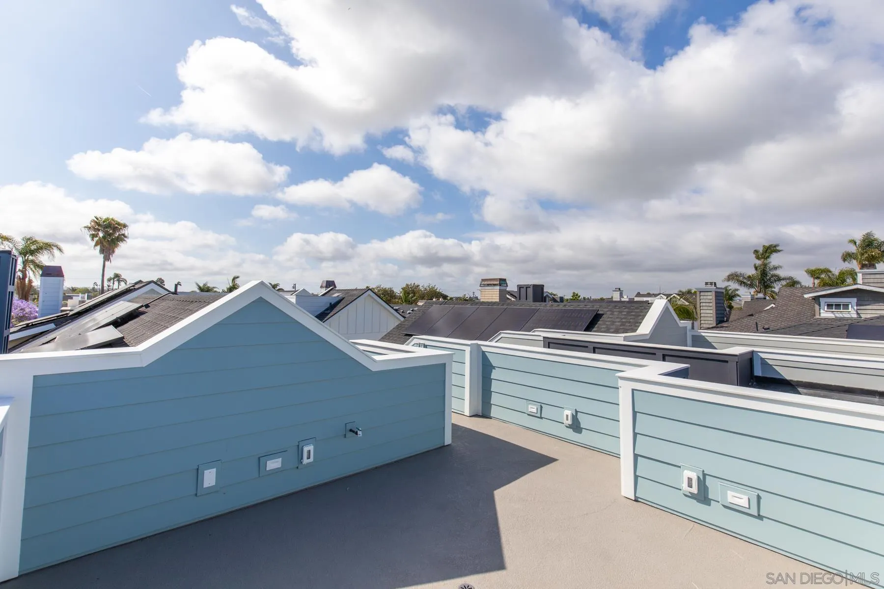 https://cdn.realtyfeed.com/cdn/127/260012043/f8b6dd642e775b8349581c0731dbdf8e.webp