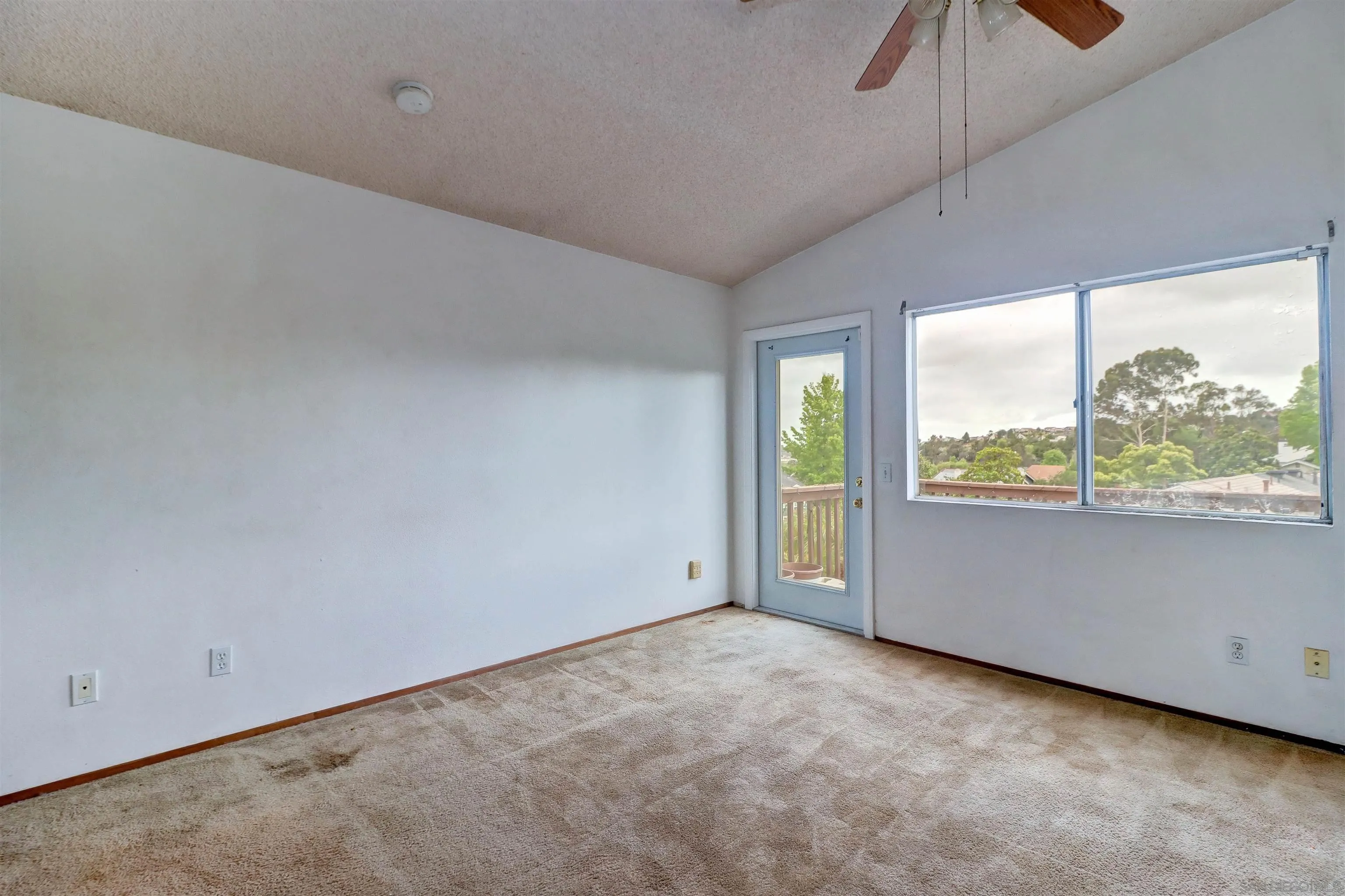 https://cdn.realtyfeed.com/cdn/127/260012047/29dce2259248cf1b234230fa18027629.webp