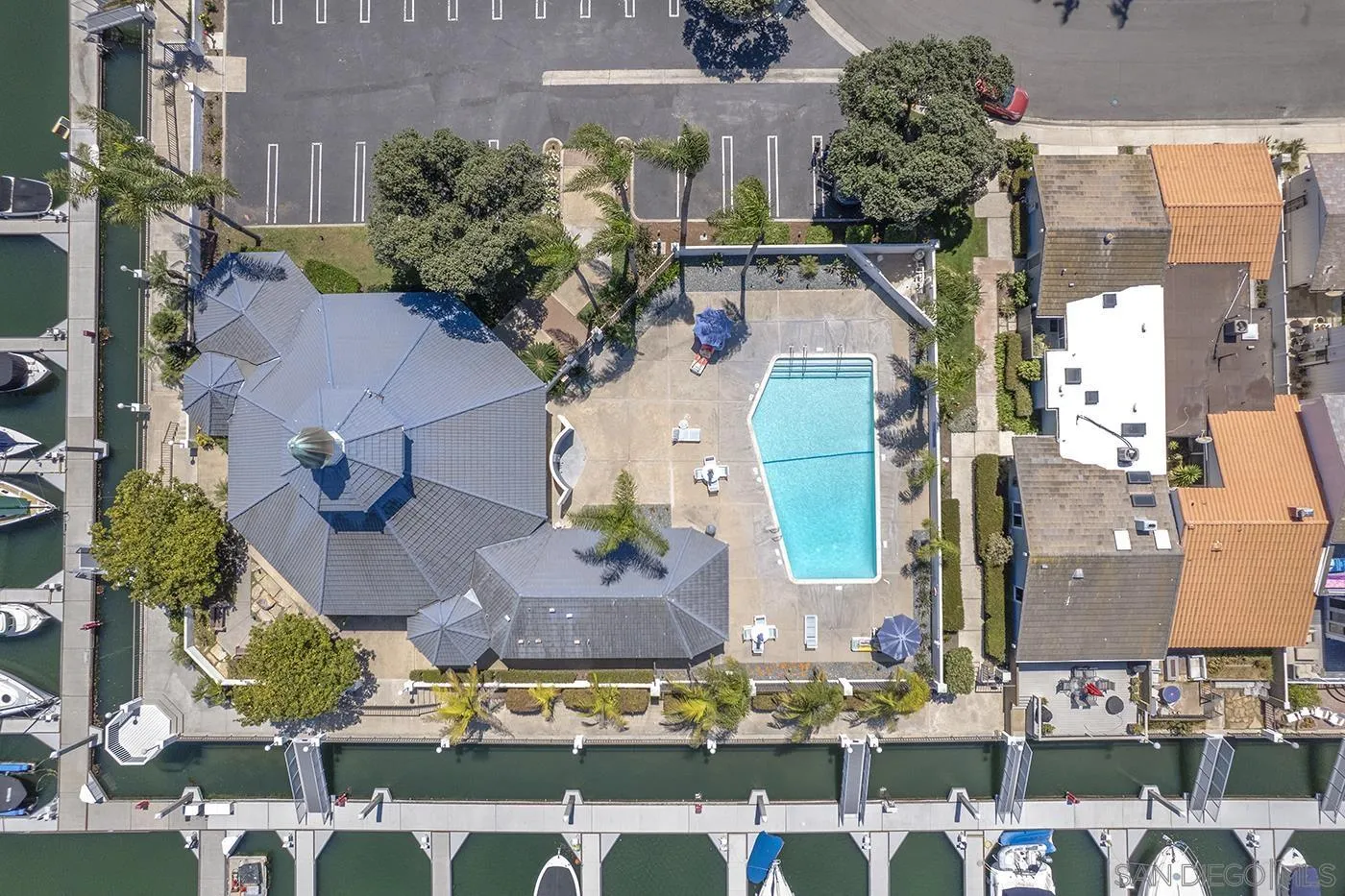https://cdn.realtyfeed.com/cdn/127/260012050/052d91058560169f9ce0e2278a968fed.webp