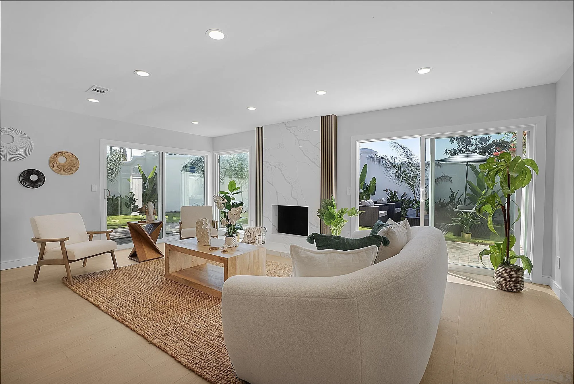 https://cdn.realtyfeed.com/cdn/127/260012050/209d4ac0f0d59faa8202a83a6d696c81.webp