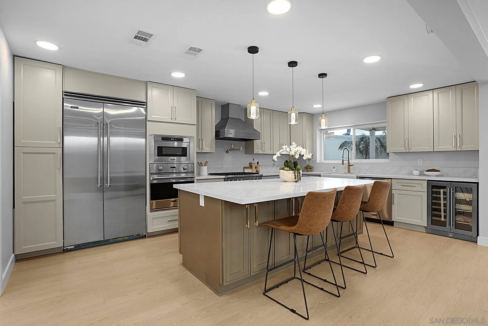 https://cdn.realtyfeed.com/cdn/127/260012050/57a4689a8b9030b4cbcc65d9bbcfc5e6.webp