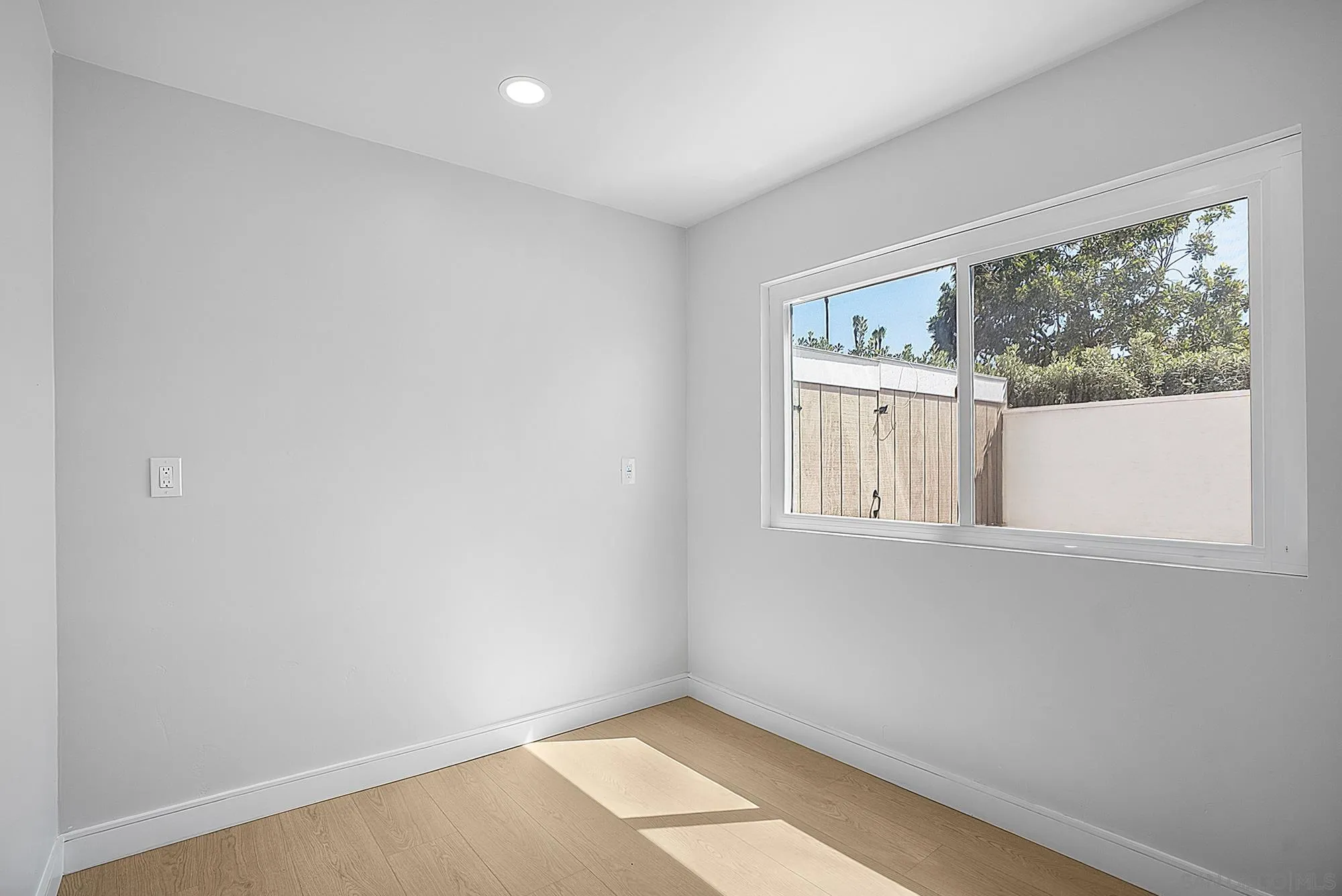 https://cdn.realtyfeed.com/cdn/127/260012050/5f18131c7e764c131e3cf4ff28c3e126.webp