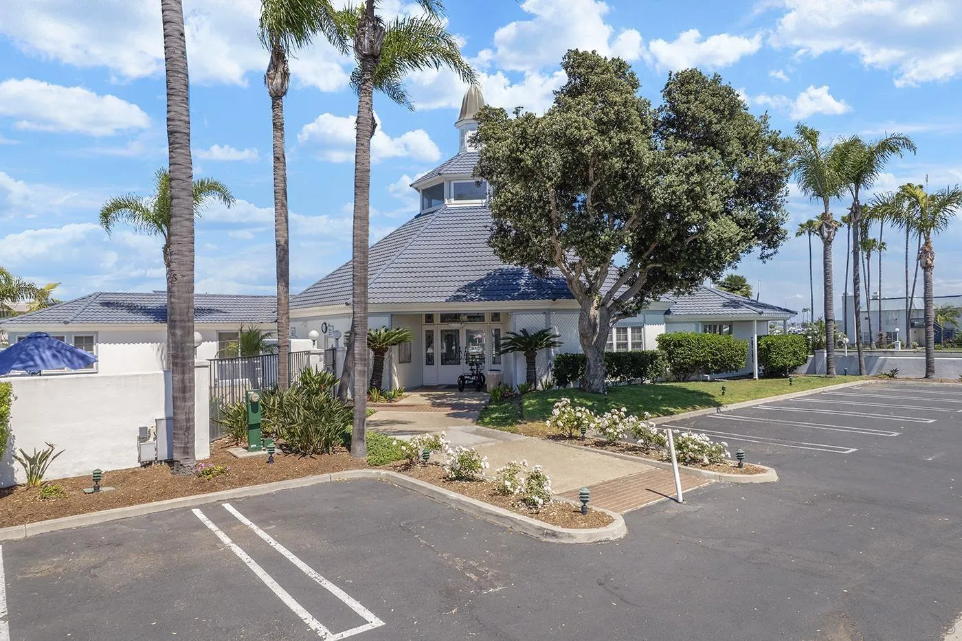 https://cdn.realtyfeed.com/cdn/127/260012050/ccfd999df05408d085f6ddc3385c8a83.webp
