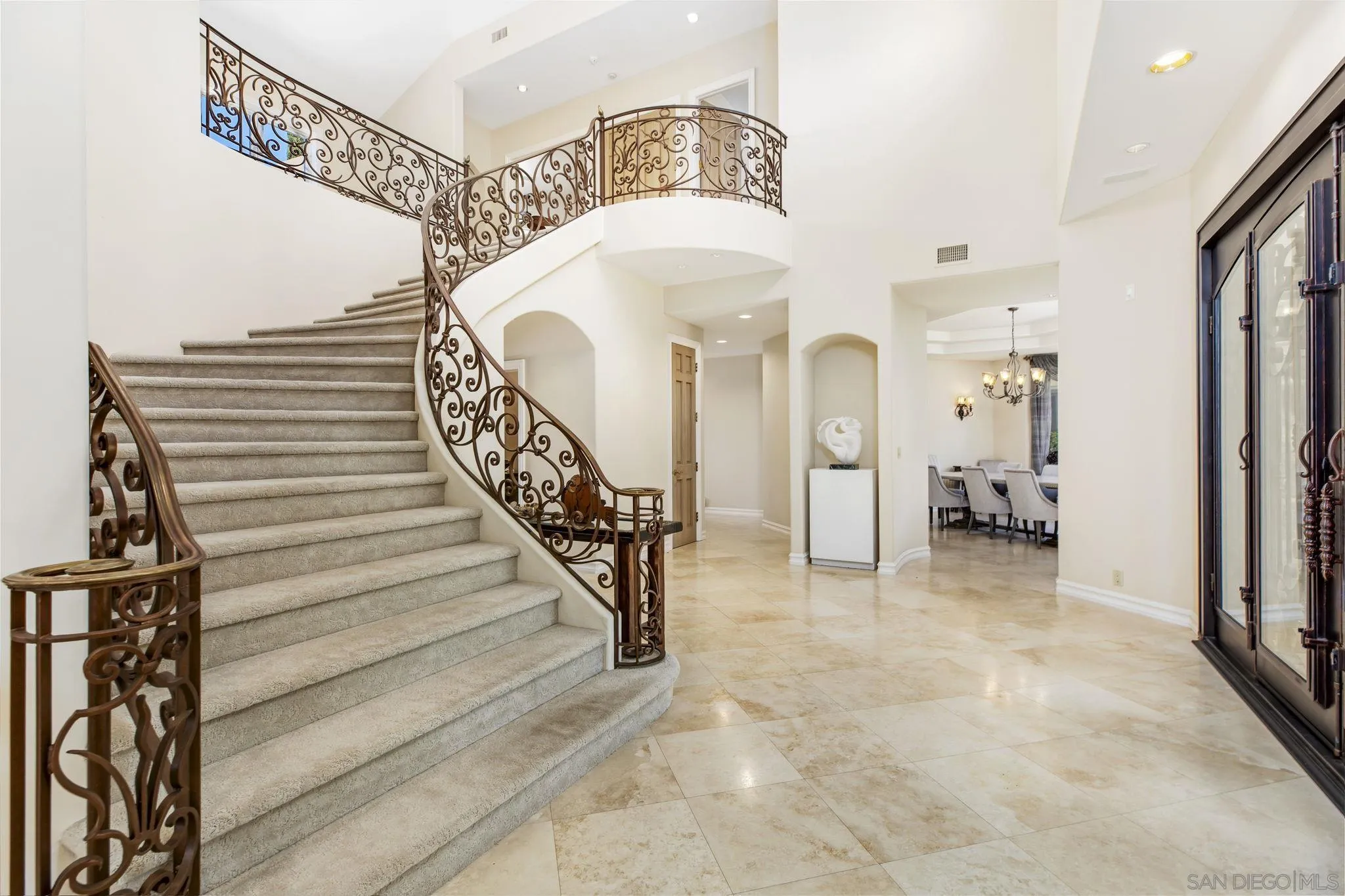 https://cdn.realtyfeed.com/cdn/127/260012051/0aeee2d77605656de2404e43c100e519.webp