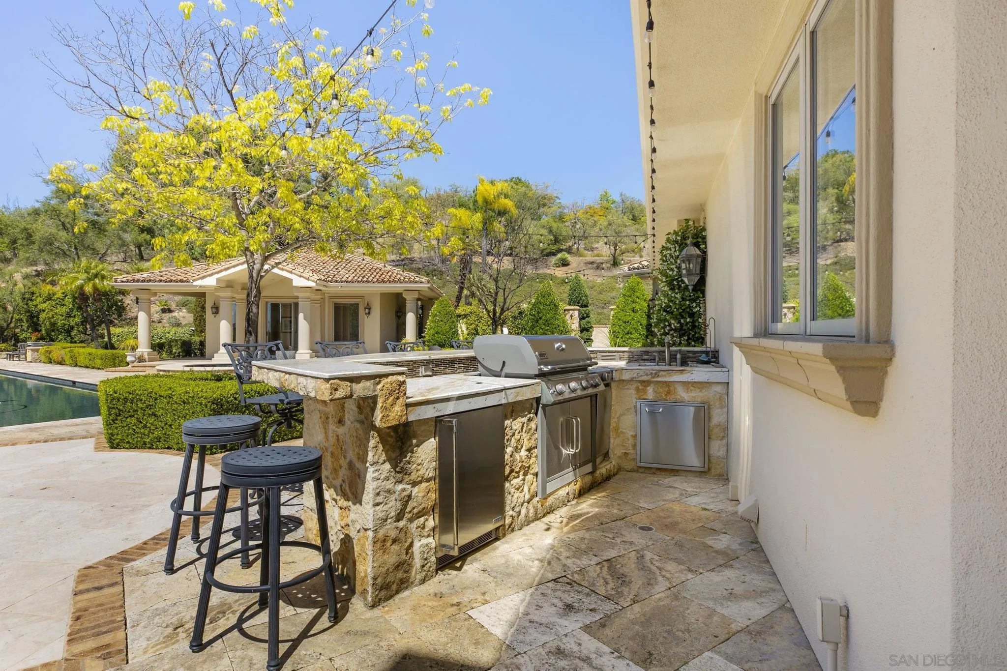 https://cdn.realtyfeed.com/cdn/127/260012051/60b37f861939e559b670a7c6e6e684fb.webp