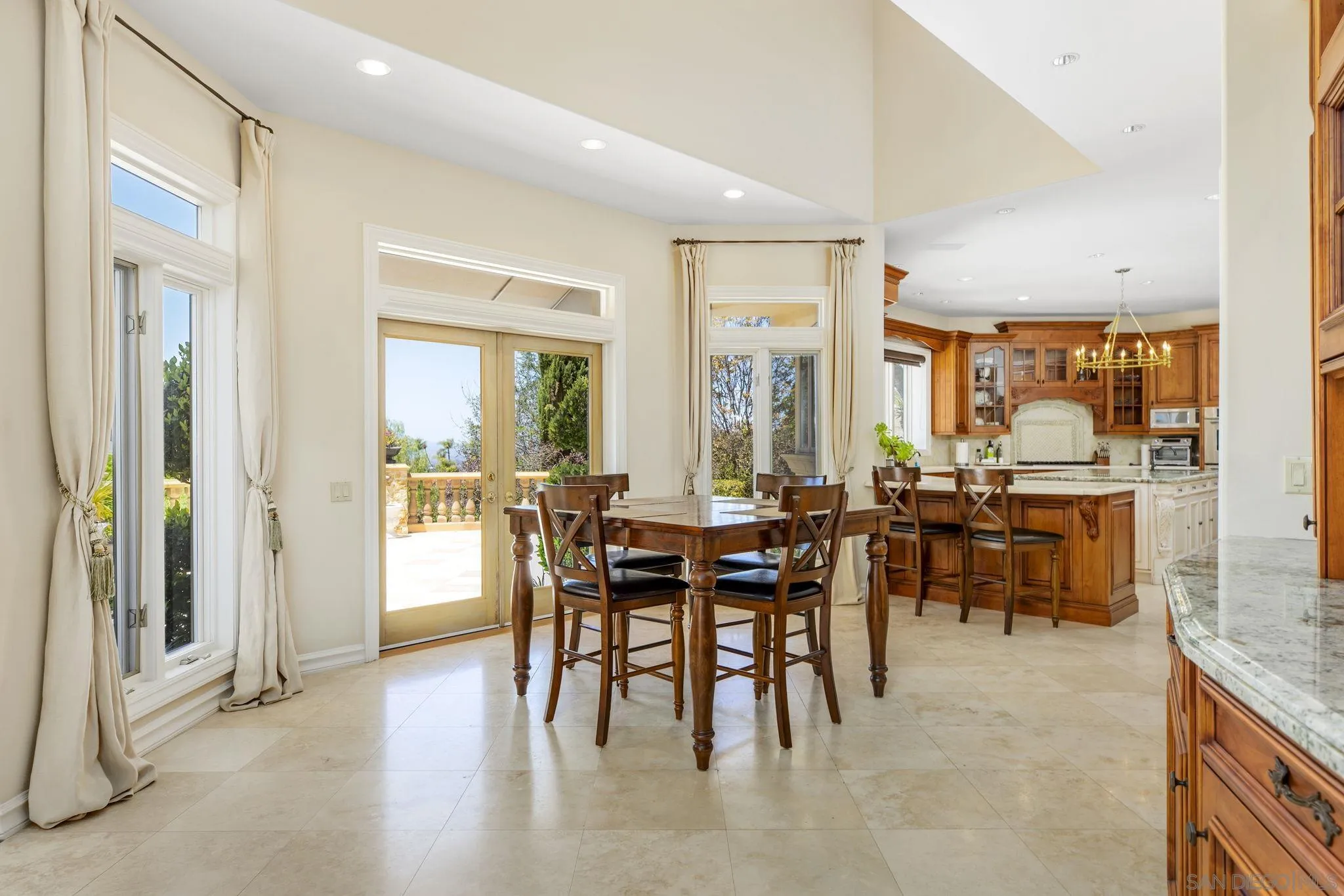 https://cdn.realtyfeed.com/cdn/127/260012051/9753de3c40769293168e853bc5b66069.webp
