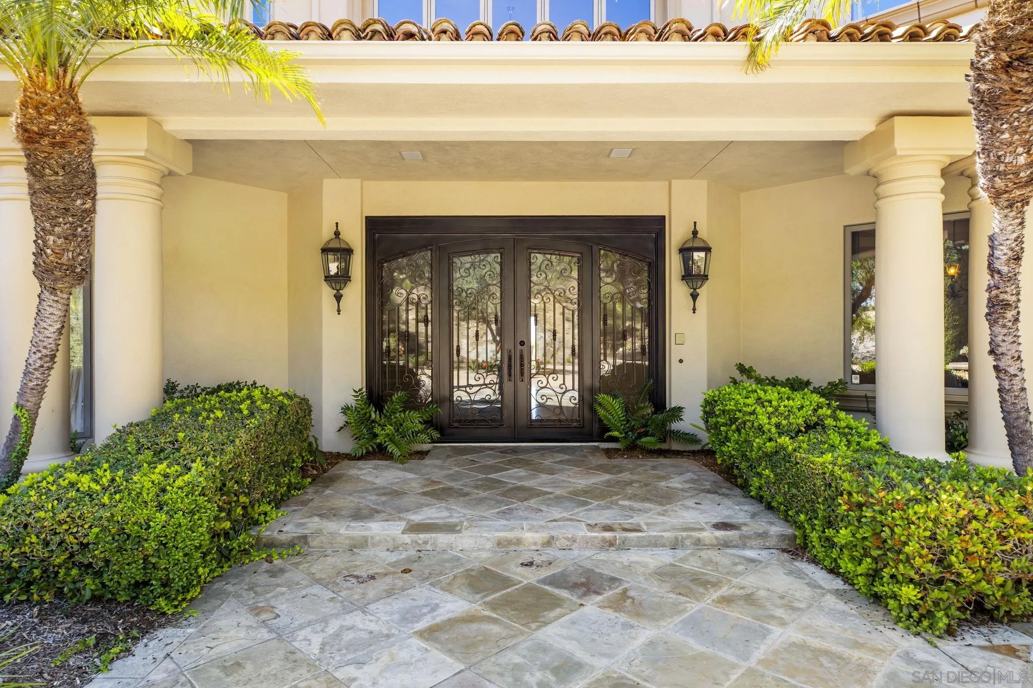 https://cdn.realtyfeed.com/cdn/127/260012051/f933d4f488ed7db3e661417cc76db5ef.webp