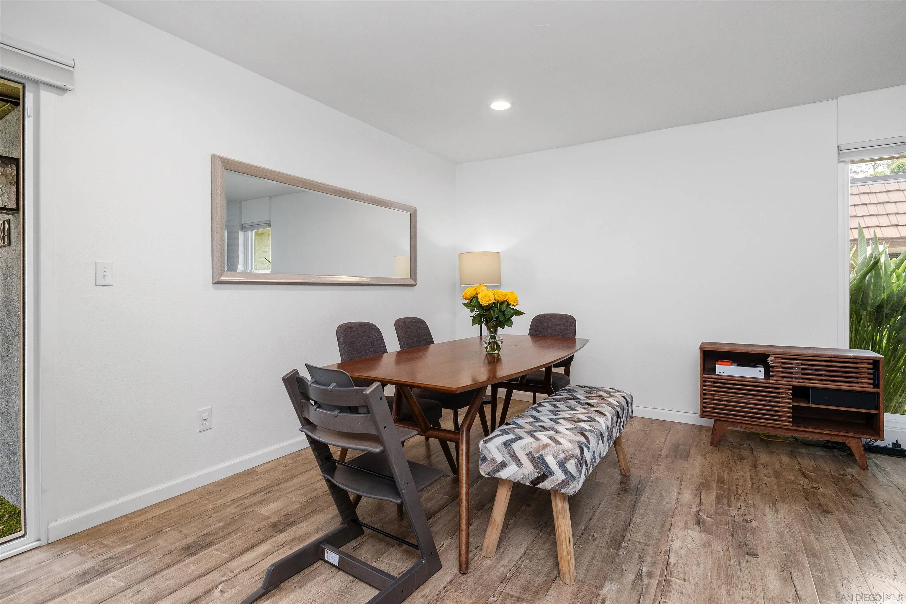 https://cdn.realtyfeed.com/cdn/127/260012052/6066b45e058ff80f467ea9f7ef70fdfb.webp