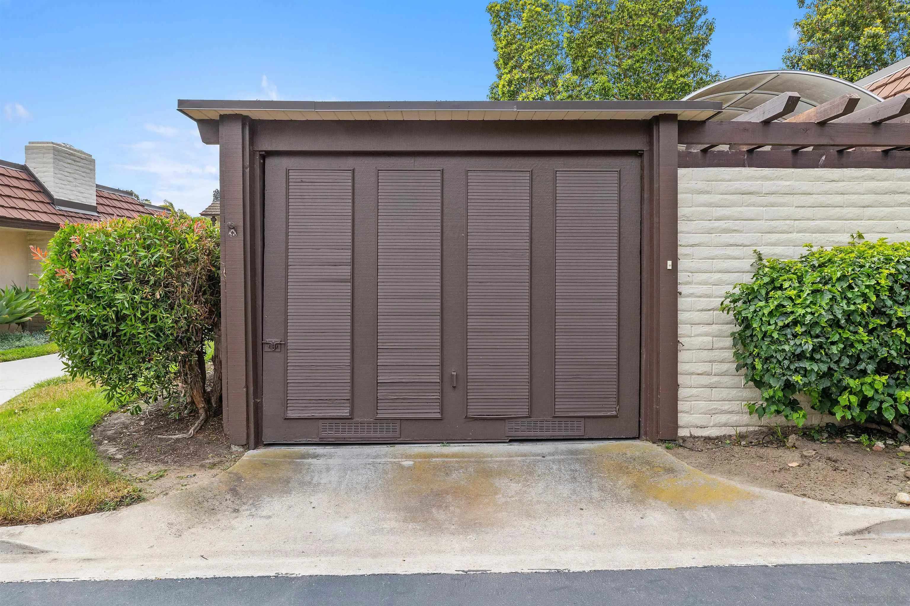 https://cdn.realtyfeed.com/cdn/127/260012052/bc116bad003ae00a450207bc64db07b4.webp