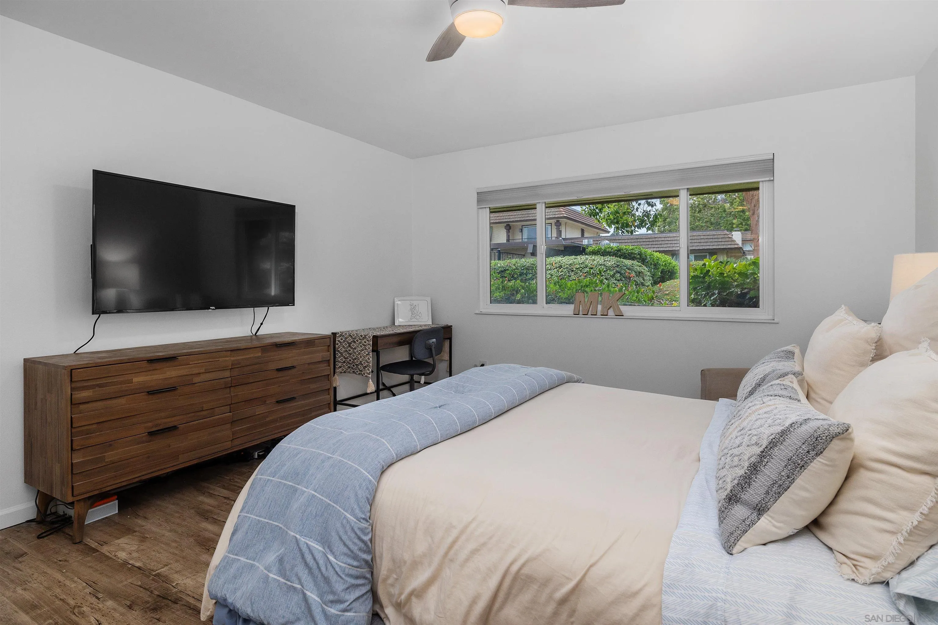 https://cdn.realtyfeed.com/cdn/127/260012052/de3f45b200b9350c0fee629d7e4ecdcd.webp