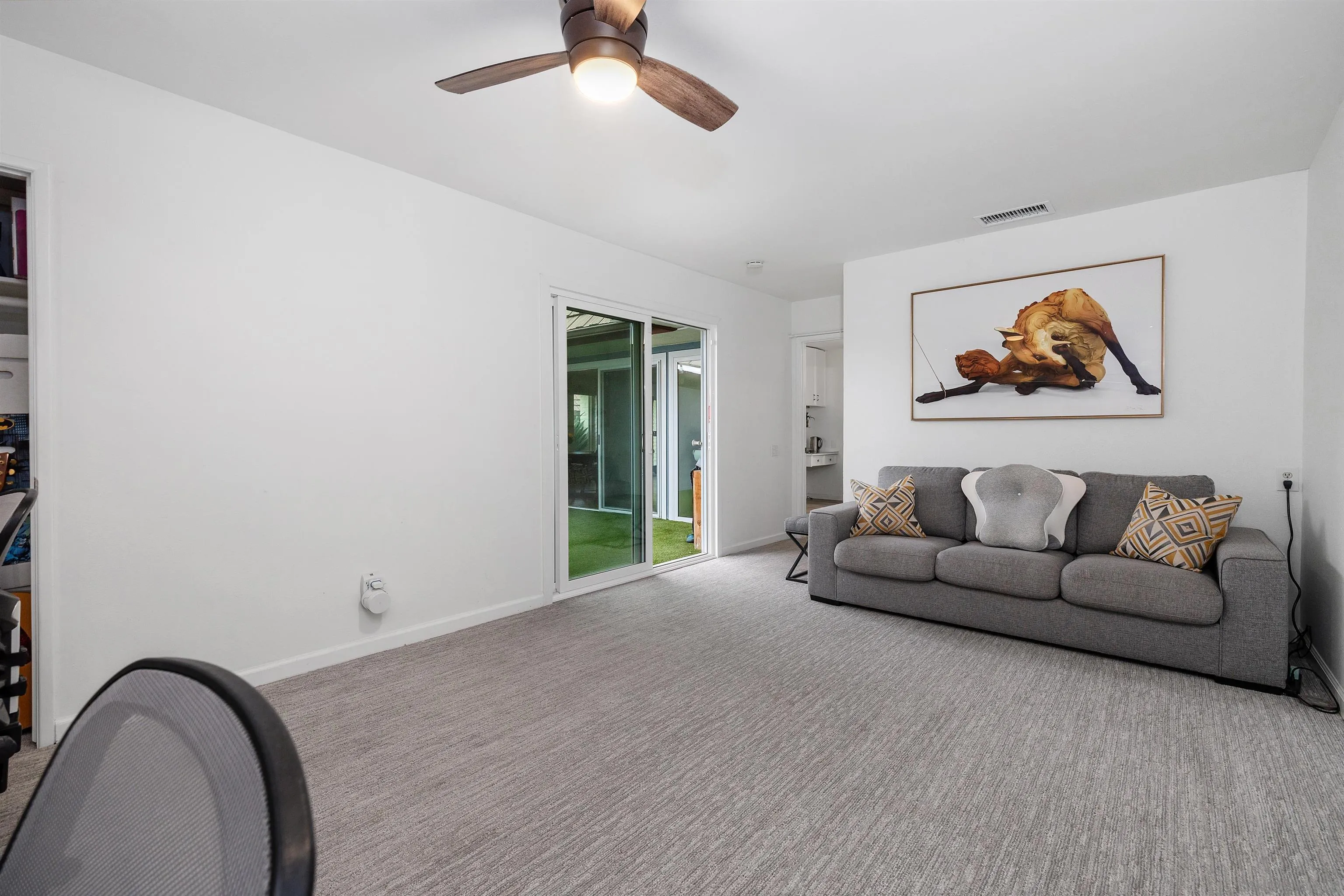 https://cdn.realtyfeed.com/cdn/127/260012052/f11b574c2fd9c6cff77f24825910ed99.webp
