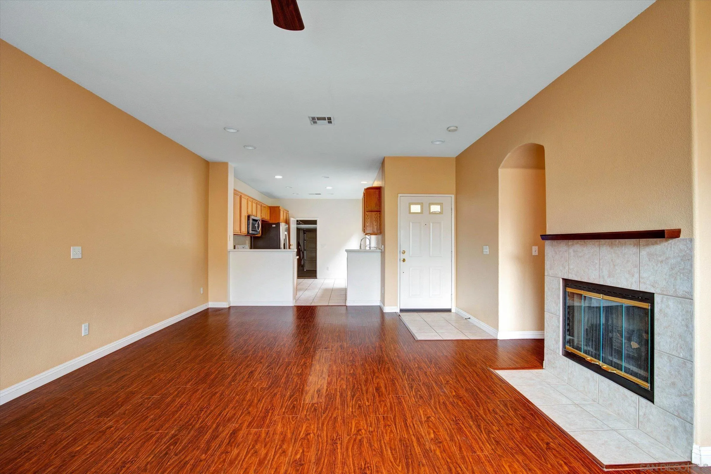Photo #12: 260012064 Listing: Photo #12