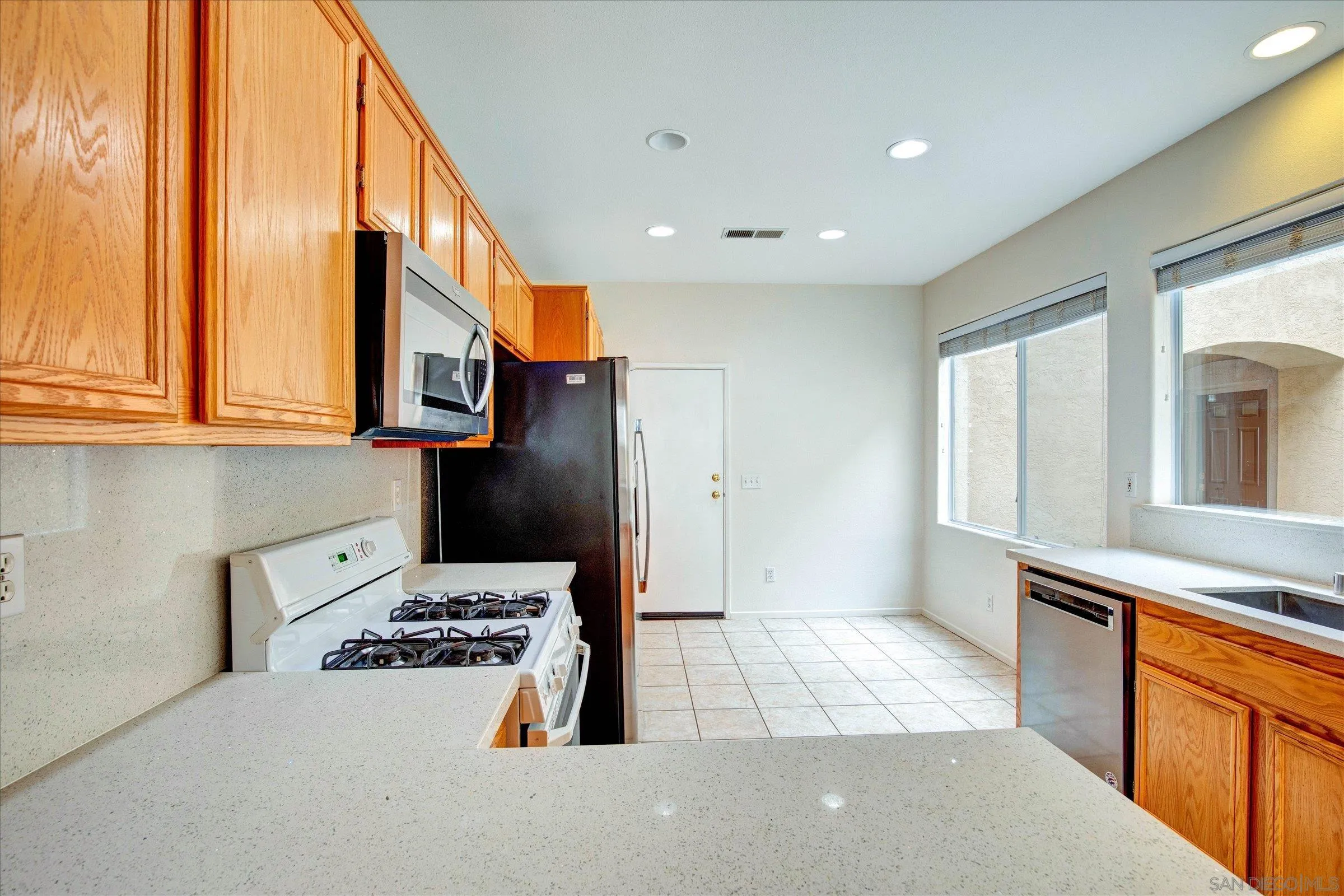 Photo #15: 260012064 Listing: Photo #15