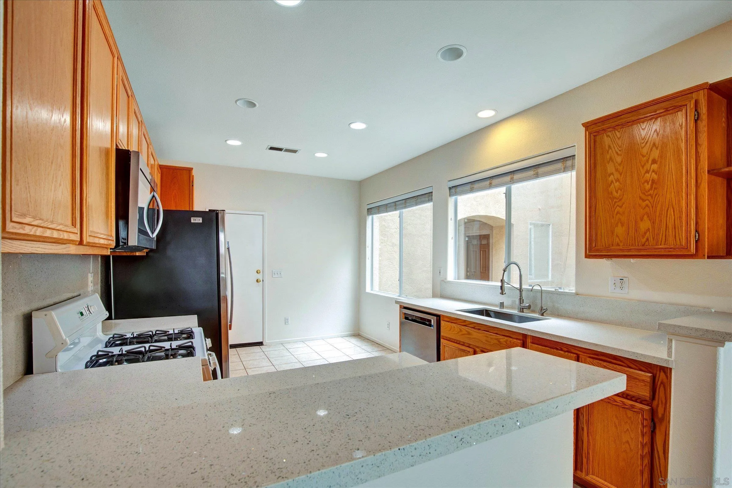 Photo #14: 260012064 Listing: Photo #14