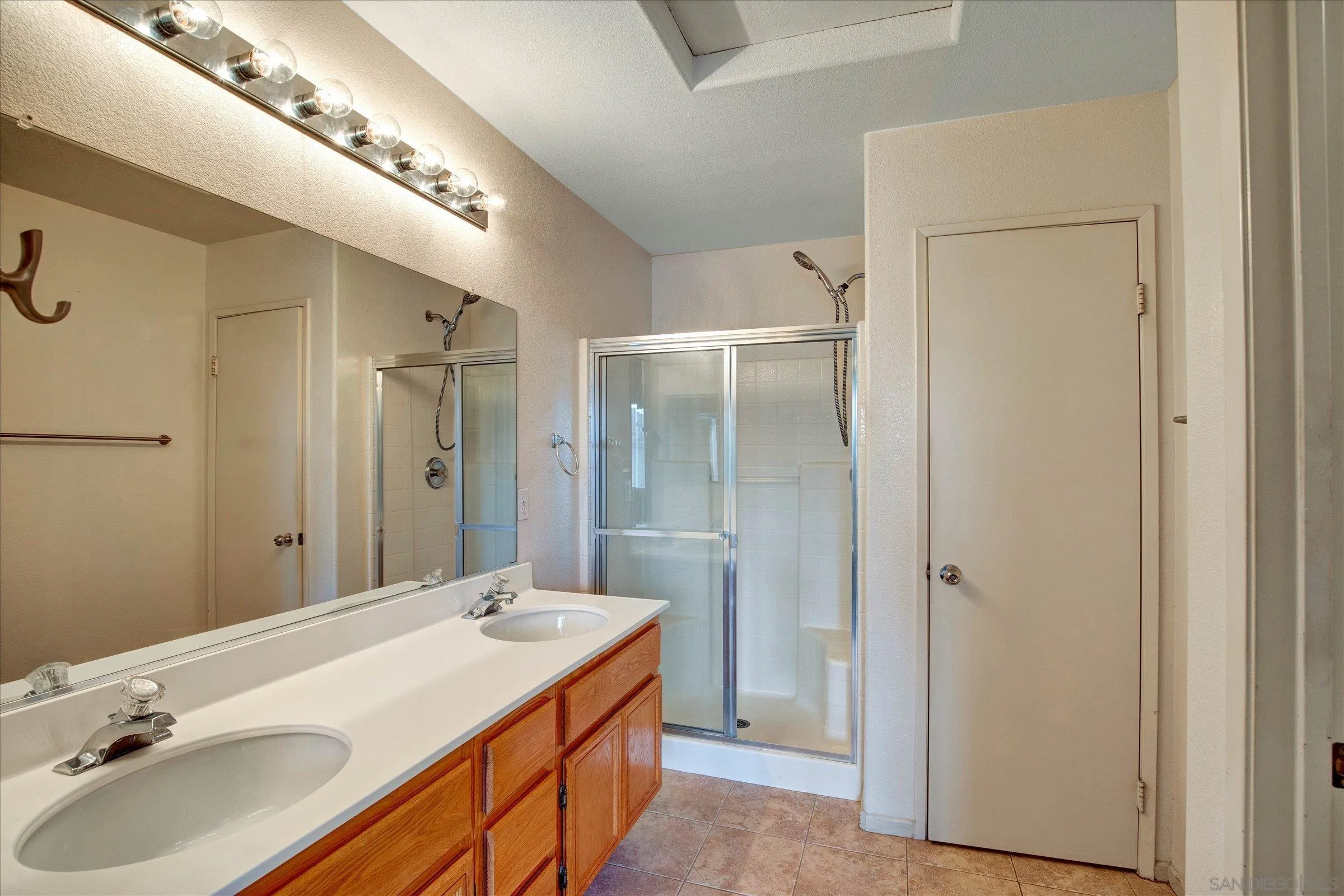 Photo #27: 260012064 Listing: Photo #27