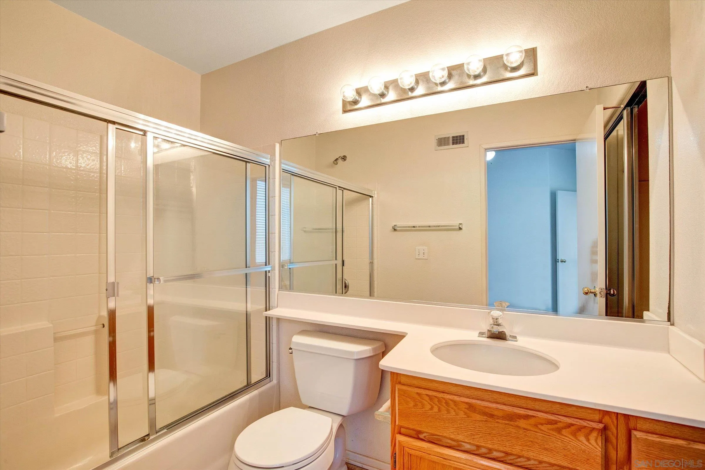Photo #23: 260012064 Listing: Photo #23