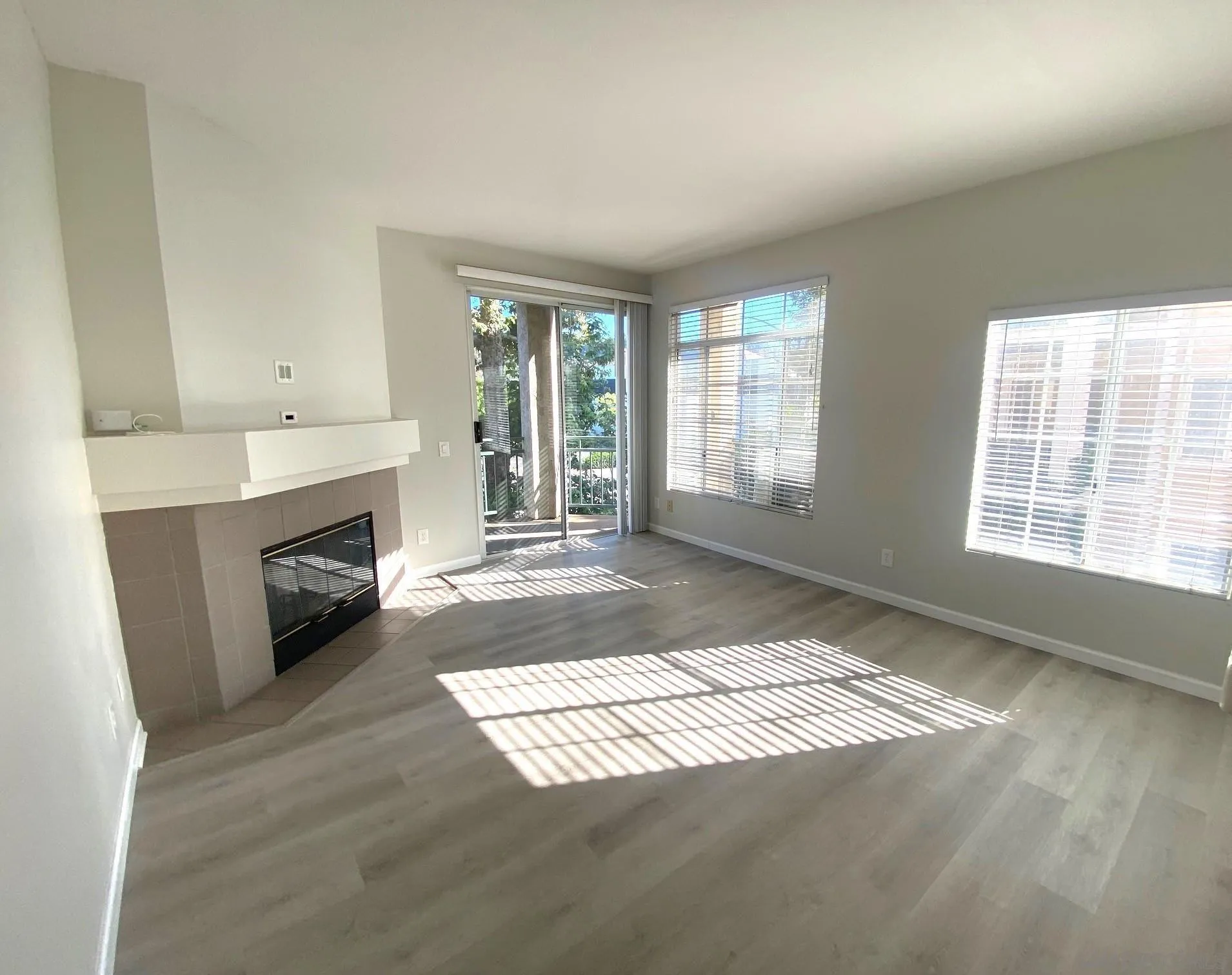 https://cdn.realtyfeed.com/cdn/127/260012066/92881c7ea42d2294939e2b37bdbe6d97.webp