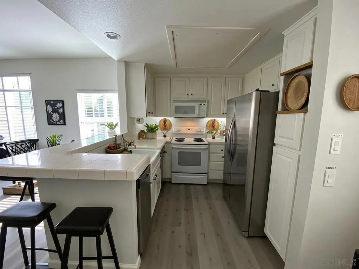 https://cdn.realtyfeed.com/cdn/127/260012066/ec3f89ecb2506f0fee632f6aa72d4b9c.webp