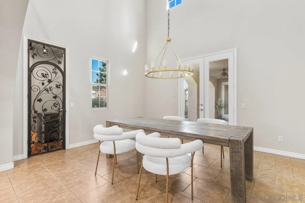 https://cdn.realtyfeed.com/cdn/127/260012067/0a3f3692b268fab3a997caff2418173d.webp