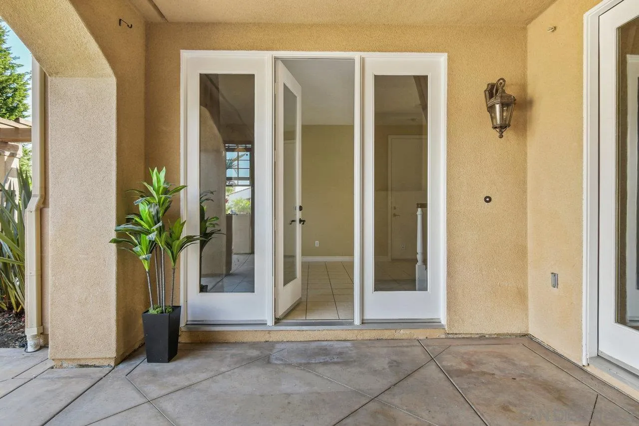 https://cdn.realtyfeed.com/cdn/127/260012067/37eba7c9ed63f32bf28afa998e8d2c90.webp