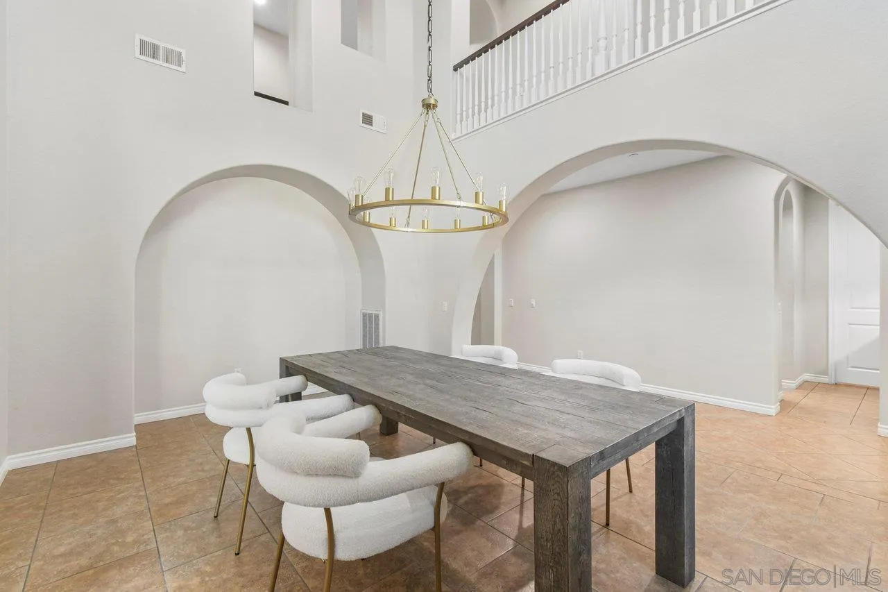 https://cdn.realtyfeed.com/cdn/127/260012067/89f346c3548a586d45ec83a64e460ee0.webp