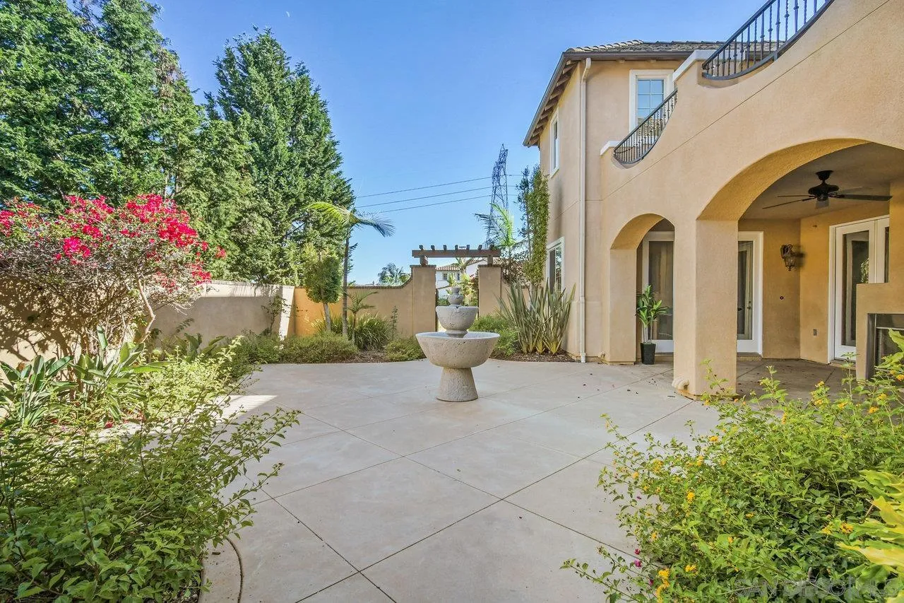 https://cdn.realtyfeed.com/cdn/127/260012067/e72d0352d5ac8ed52451e487daad3dcb.webp