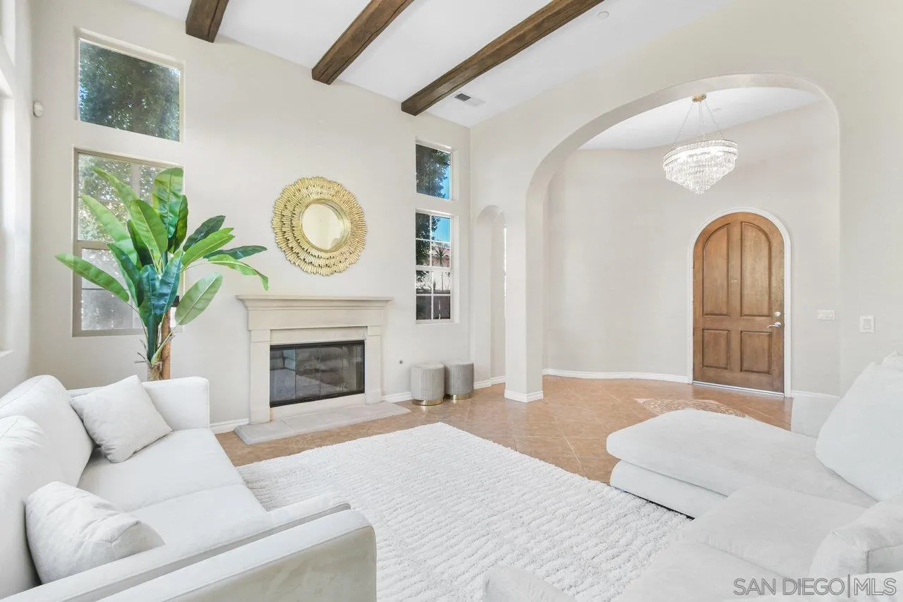 https://cdn.realtyfeed.com/cdn/127/260012067/f44a8561f0f9977351576e13e35db775.webp