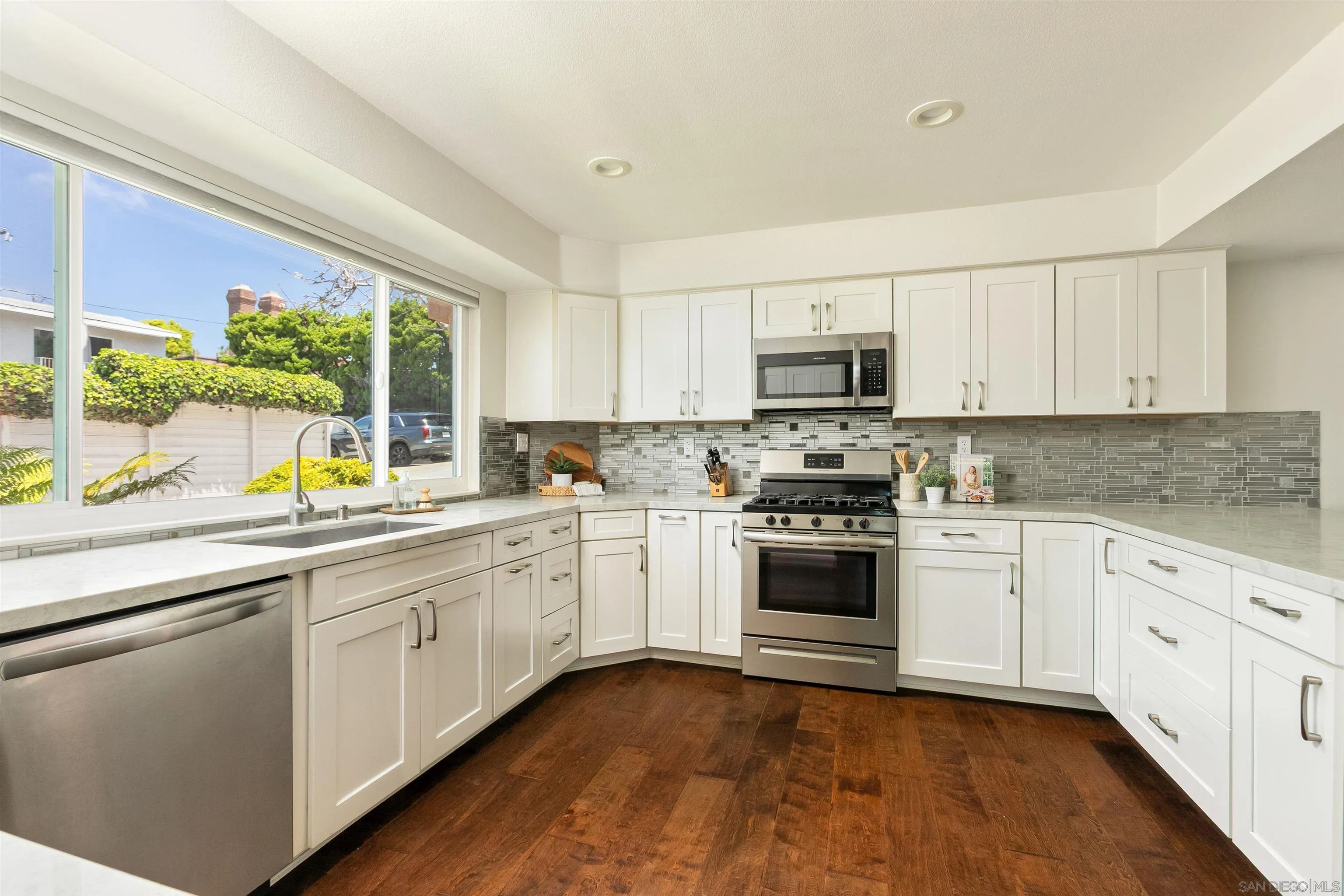 Photo #13: 260012068 Listing: Photo #13