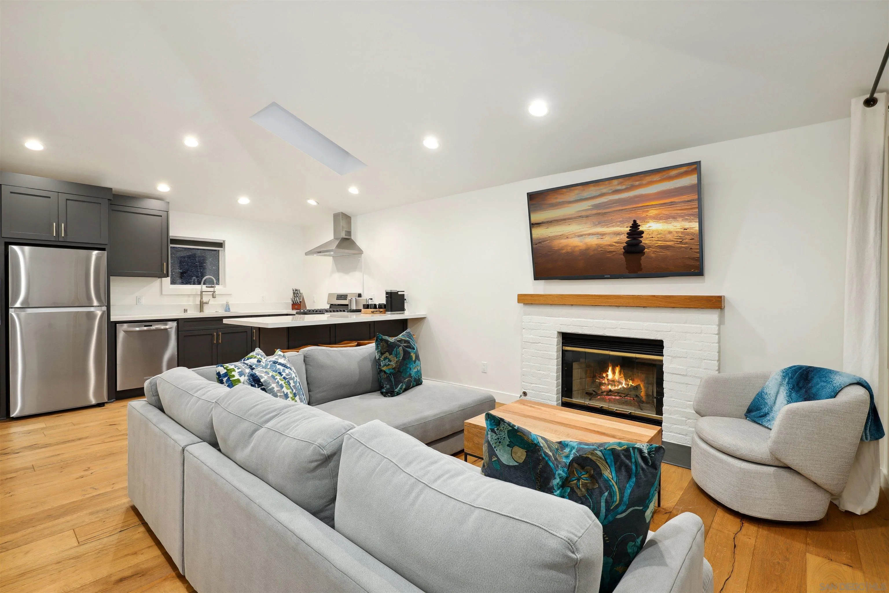 https://cdn.realtyfeed.com/cdn/127/260012081/3b99285ab09dfdcc4a9f817711e30777.webp